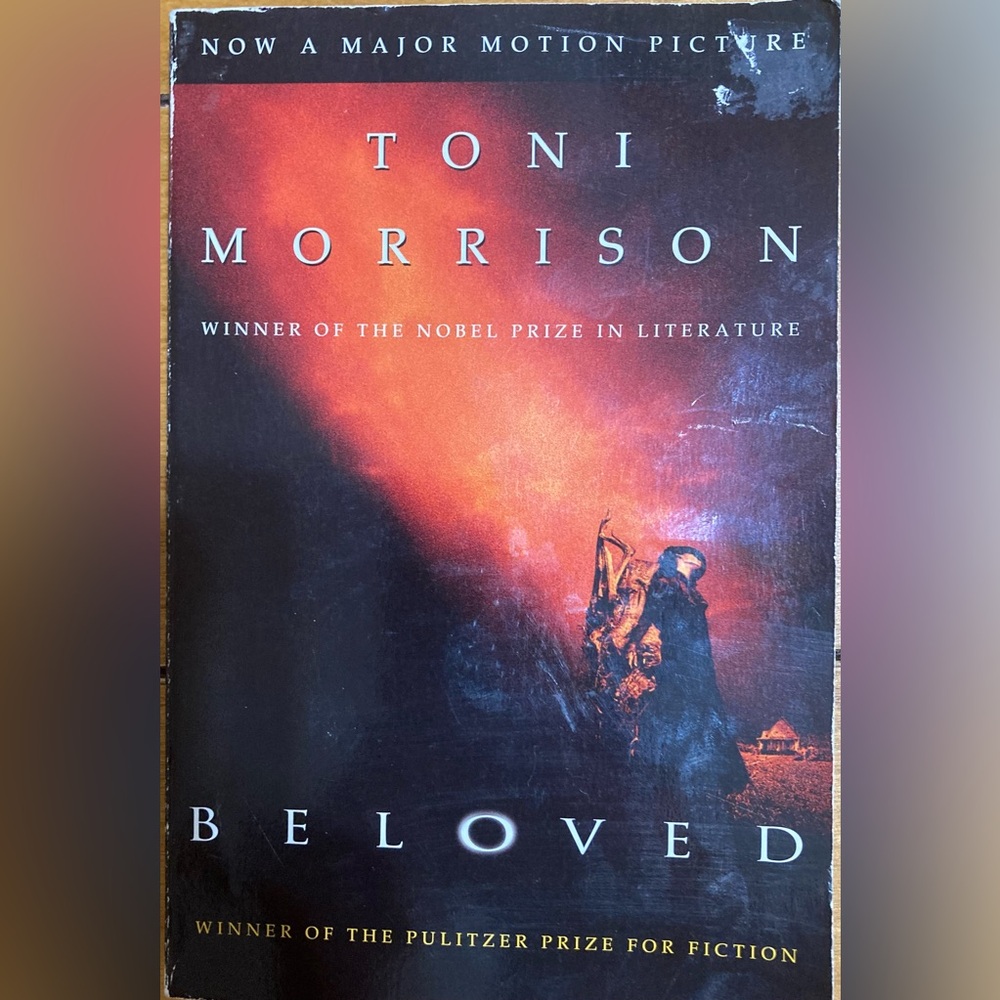 Beloved by Toni Morrison Paperback